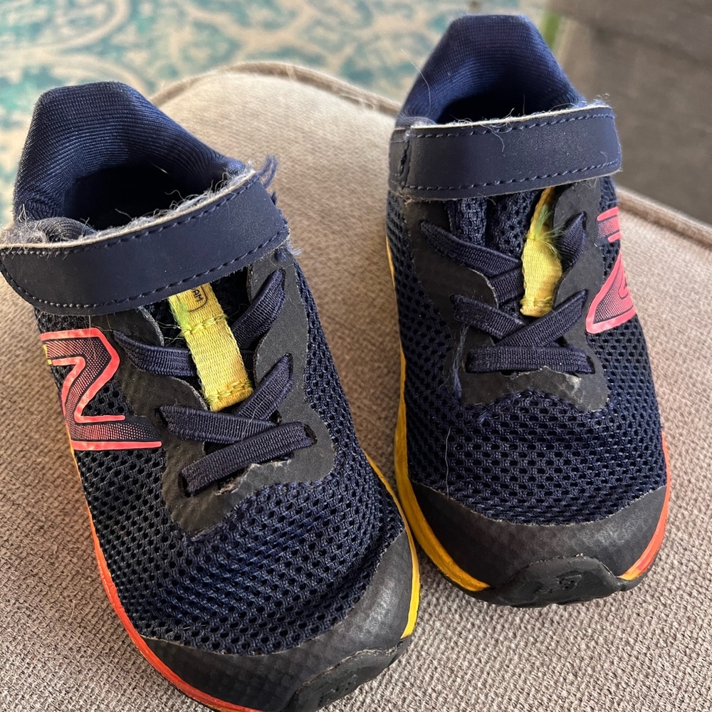 New Balance Sneakers, size 6 toddler